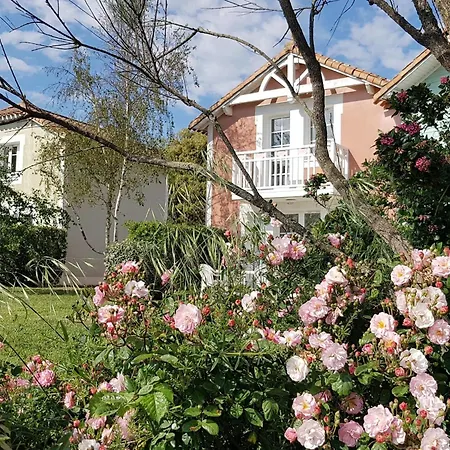 Holiday home Beautiful House With Pool In Talmont-saint-hilaire Saint-Hilaire-de-Talmont